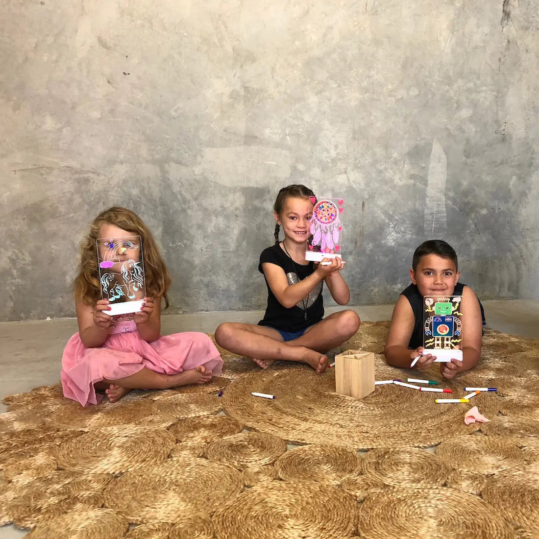 How do I use my specialised pens on my Aloka Light?